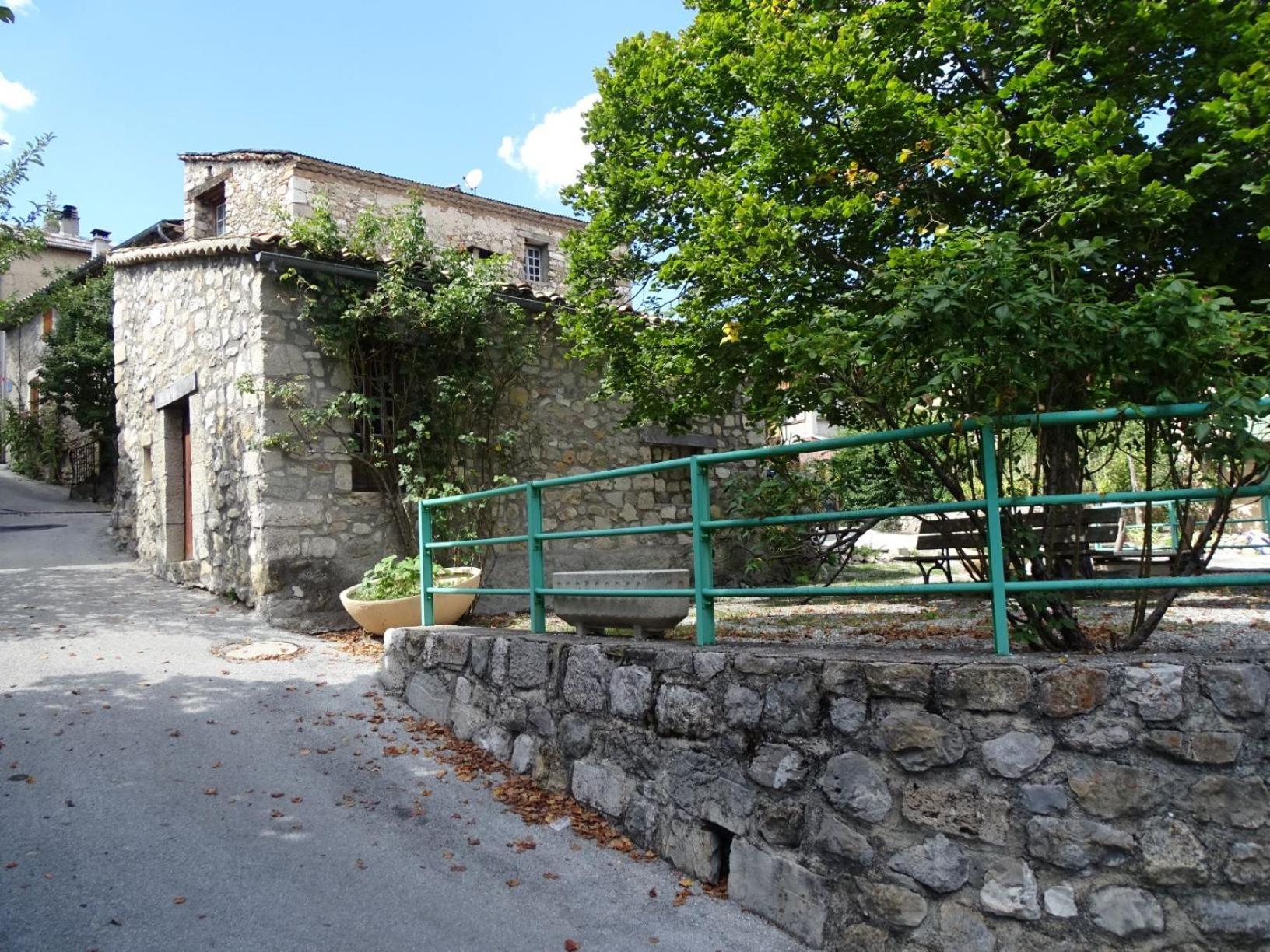La Fischaumiere Bed and Breakfast Soleilhas Eksteriør billede